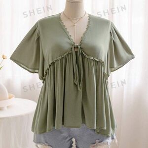 SHEIN TIE FRONT TOP